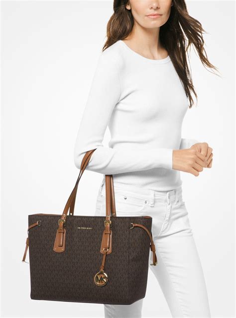 Voyager Medium Logo Tote Bag – Michael Kors Pre